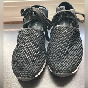 All Black  Mesh Tie Sneaker